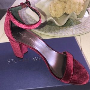 Scarlet Velvet Stuart Weitzman size 9 Nearly Nude